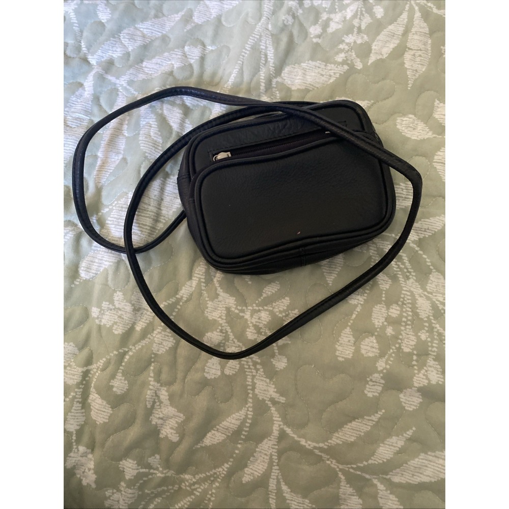 Wilsons Leather Pelle Studio Small Crossbody Bag Black Leather Vintage